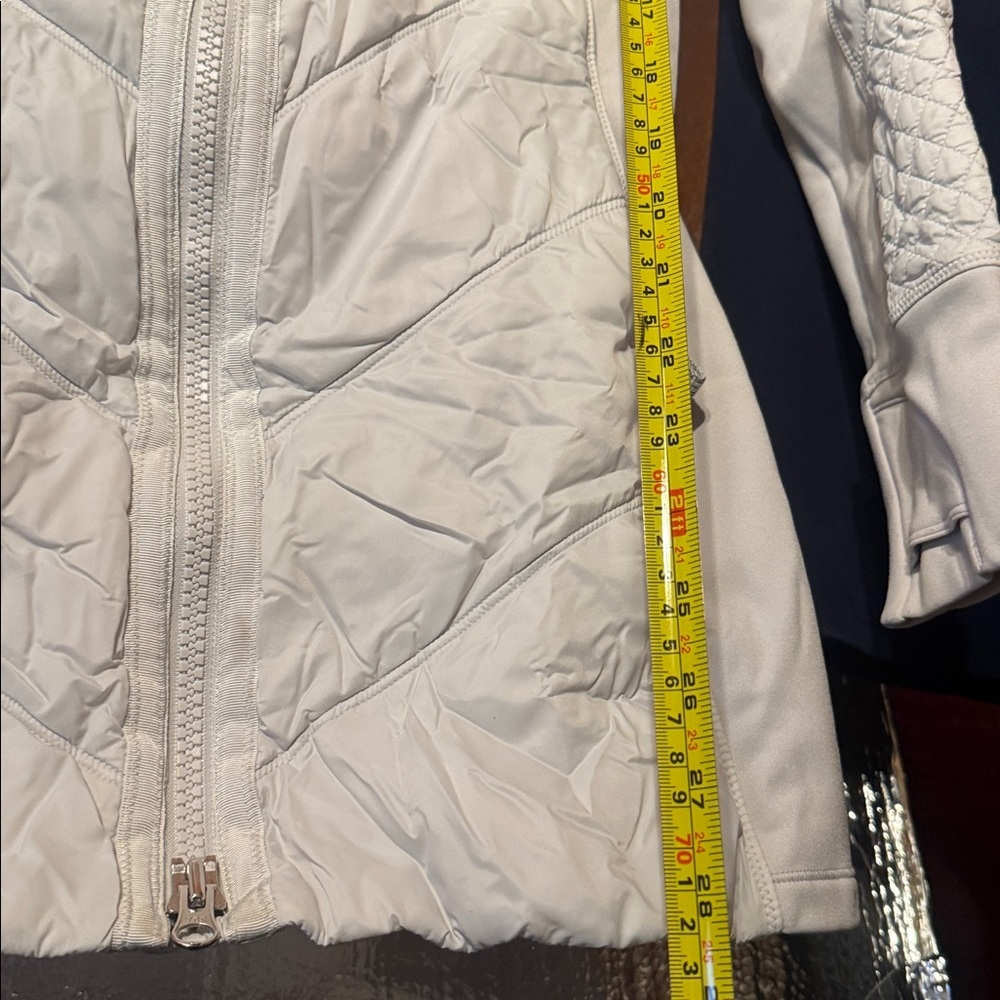 Athleta Primaloft Jacket. XS - Picture 12 of 13